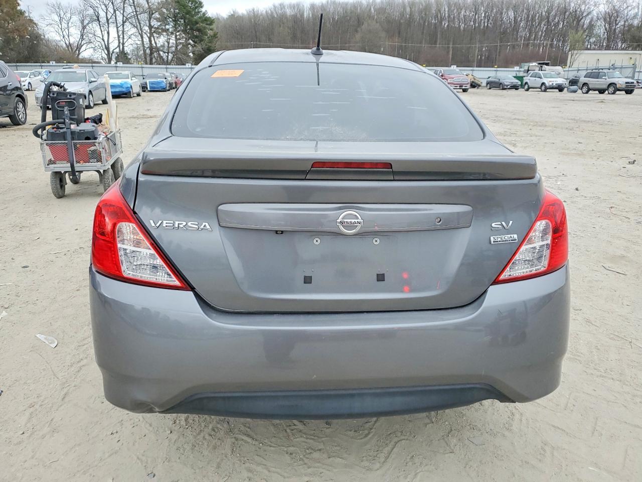 2019 Nissan Versa Sv - Фото 6