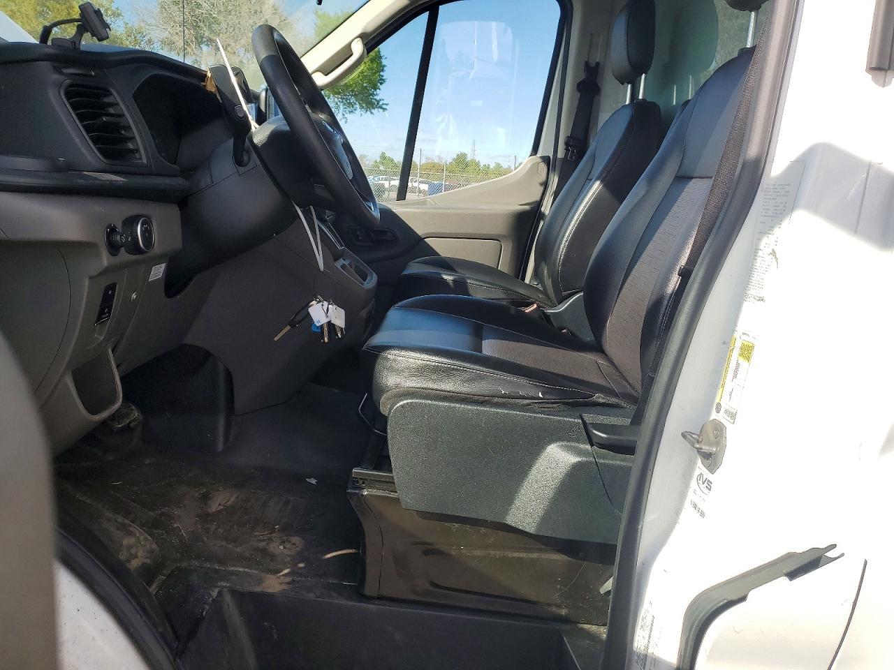 2021 Ford Transit Delivery Truck - Image 7
