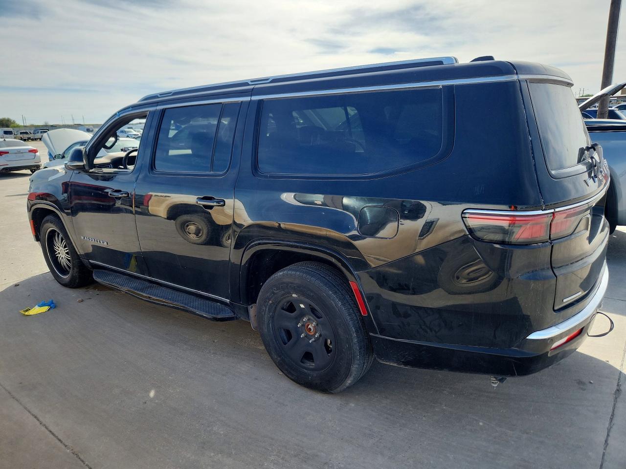 2023 Jeep Wagoneer L Series Ii - Фото 2