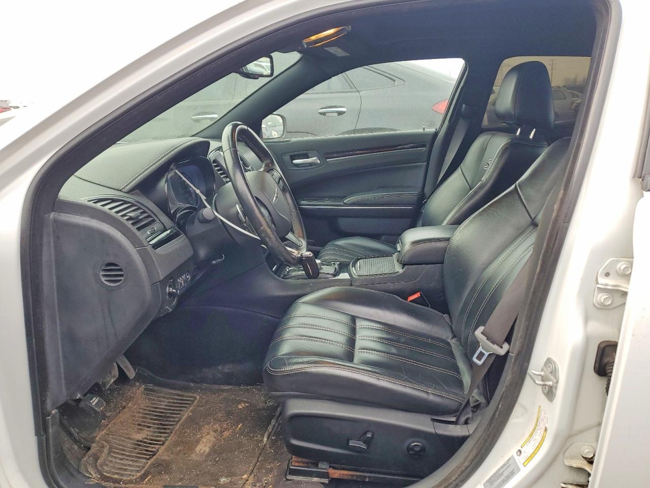 2017 Chrysler 300 S - Image 7