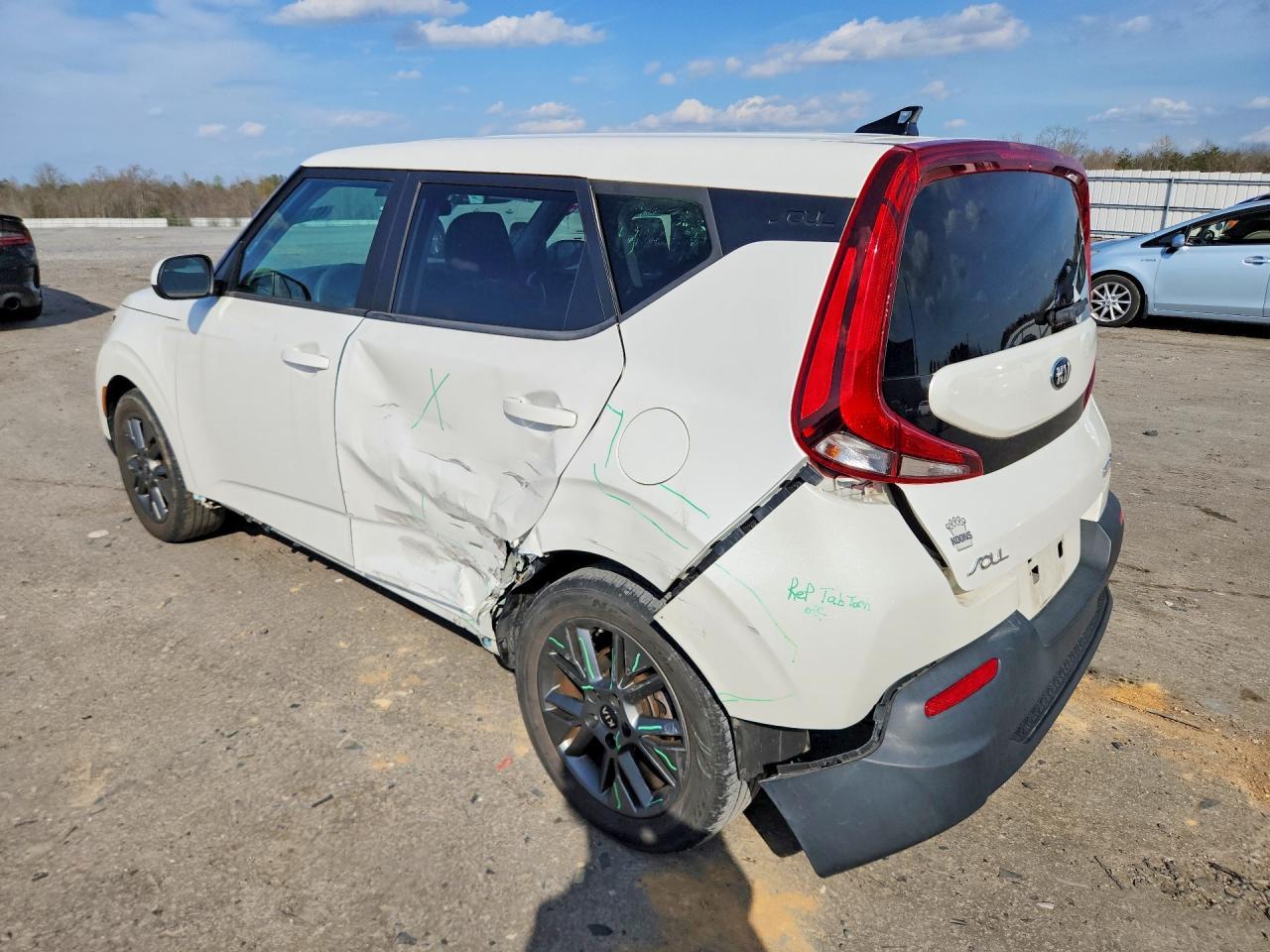 2021 Kia Soul S - Фото 2