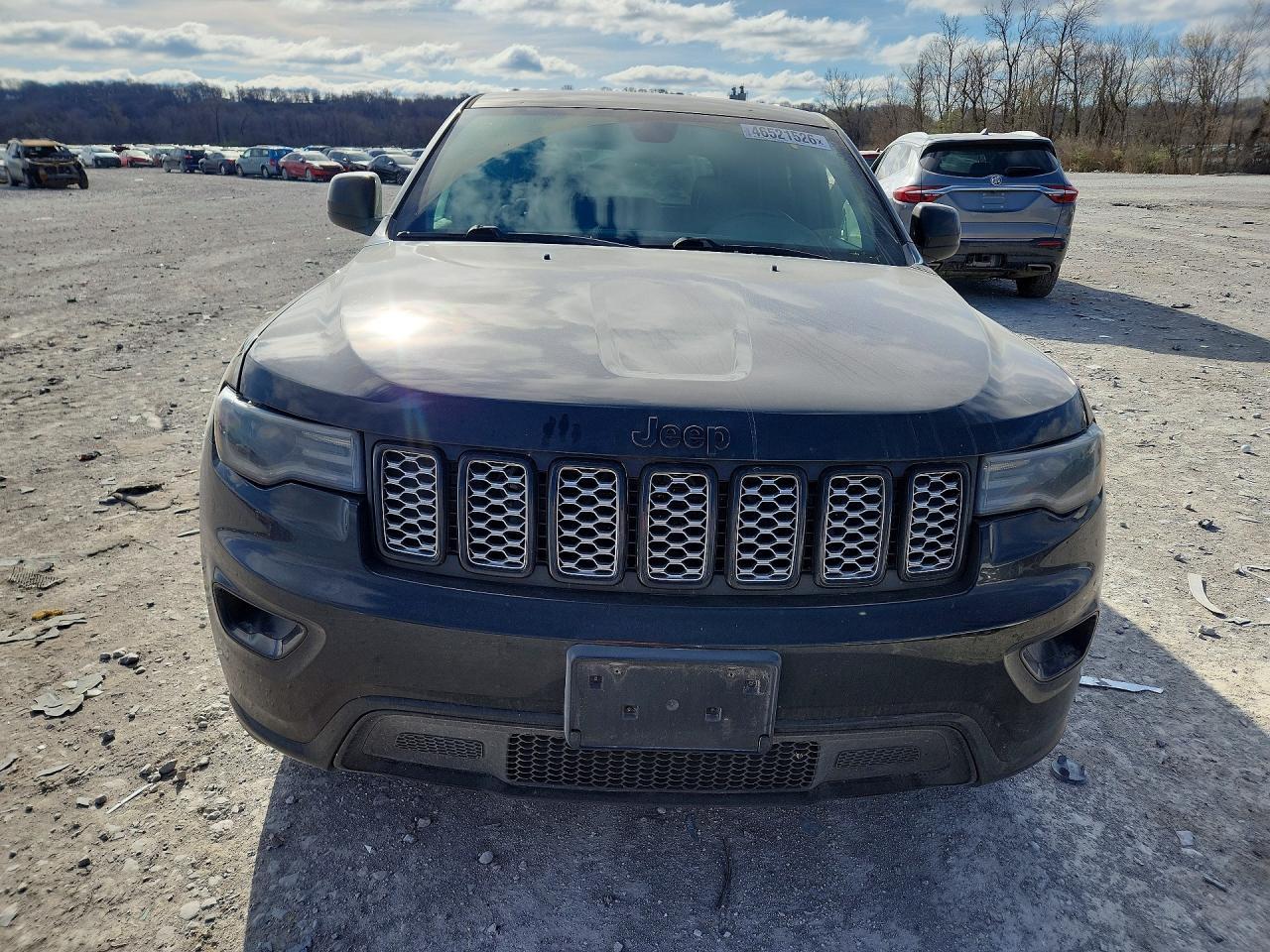 2021 Jeep Grand Cherokee Laredo - Image 5