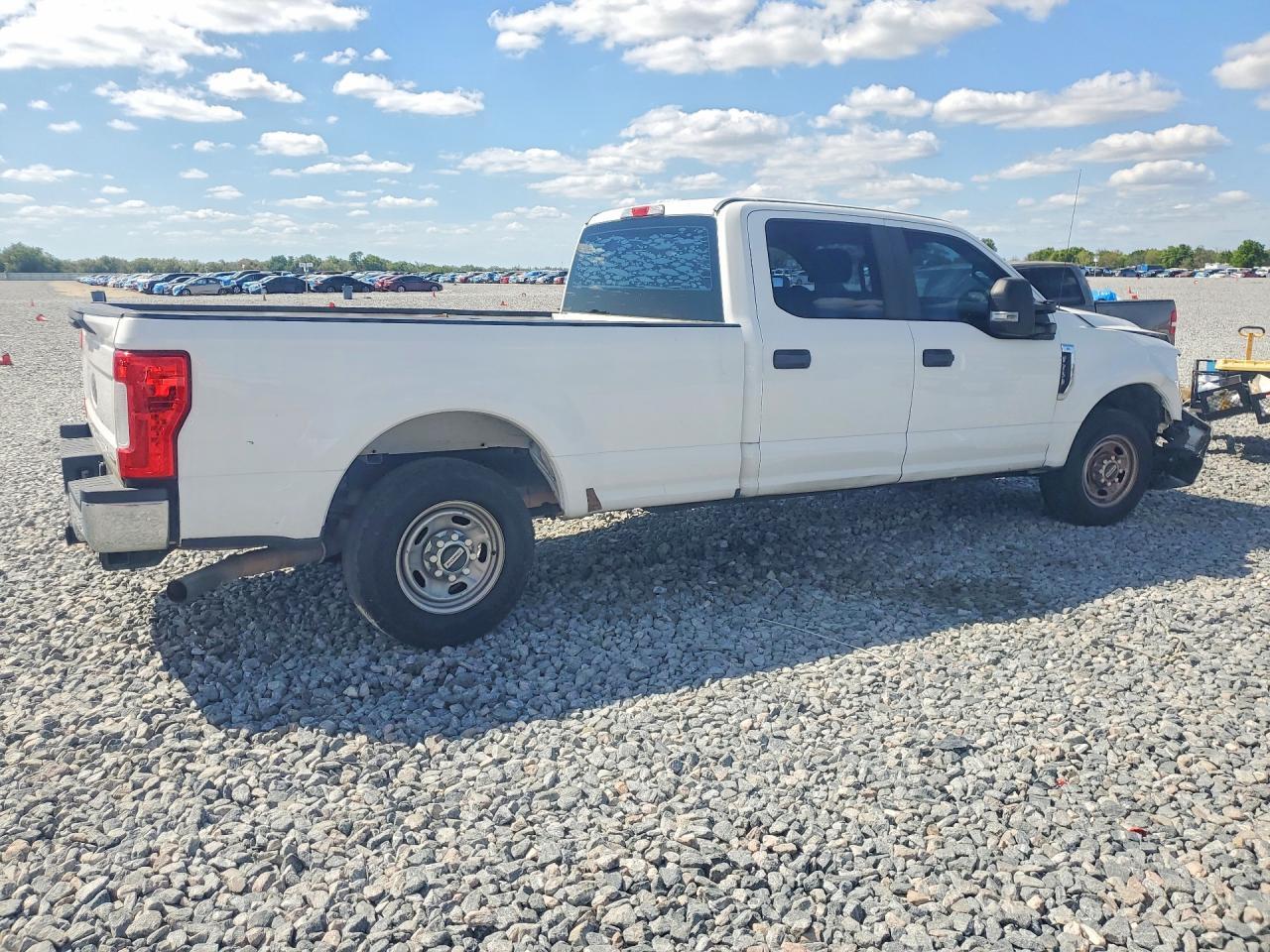 2017 Ford F250 Super Duty - Image 3