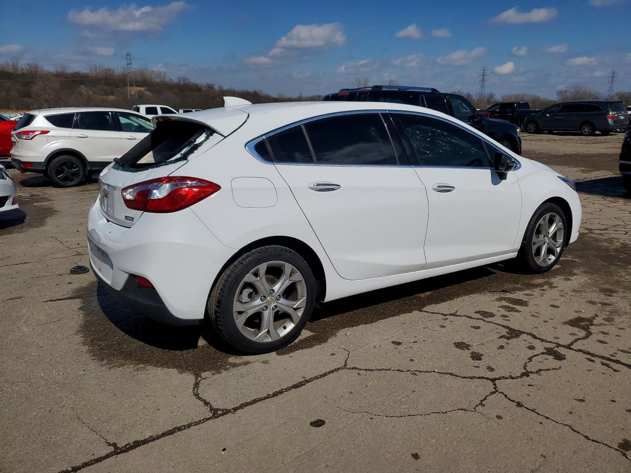 2018 Chevrolet Cruze Premier - Фото 3