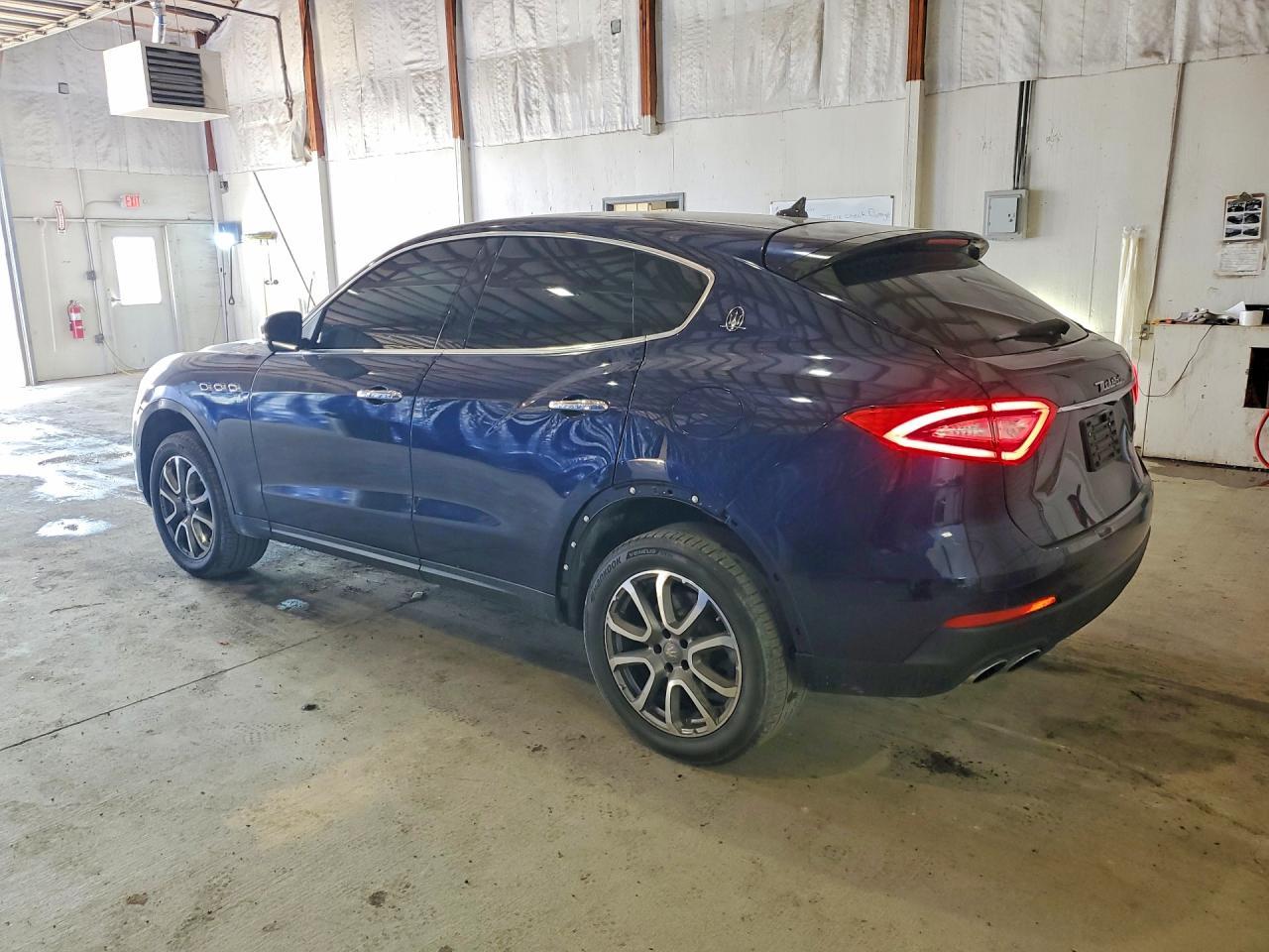 2017 Maserati Levante - Фото 2