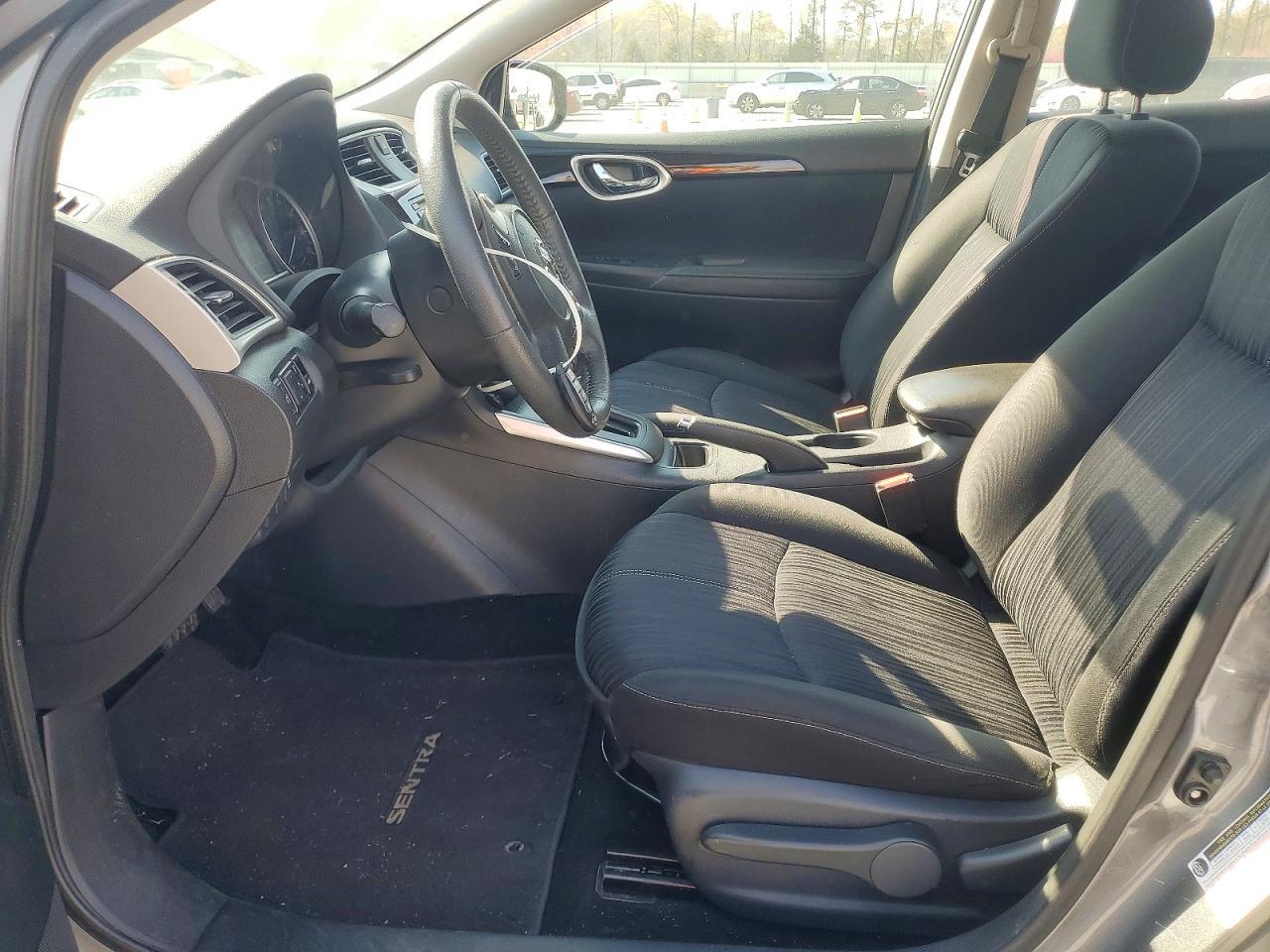 2017 Nissan Sentra - Image 7