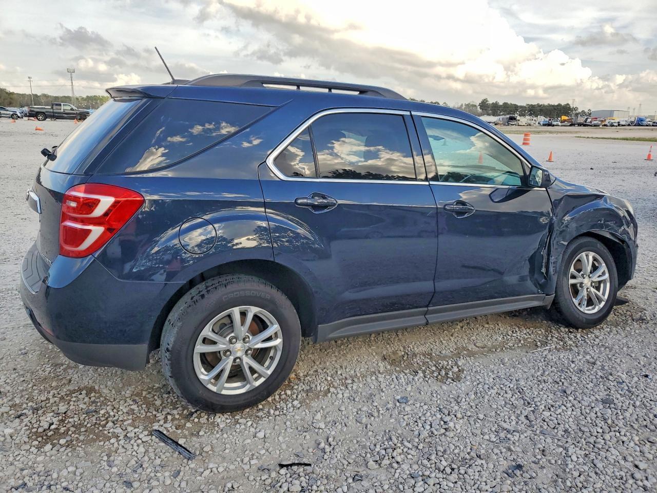 2016 Chevrolet Equinox Lt - Image 3