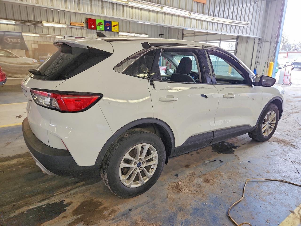 2021 Ford Escape Se - Image 3