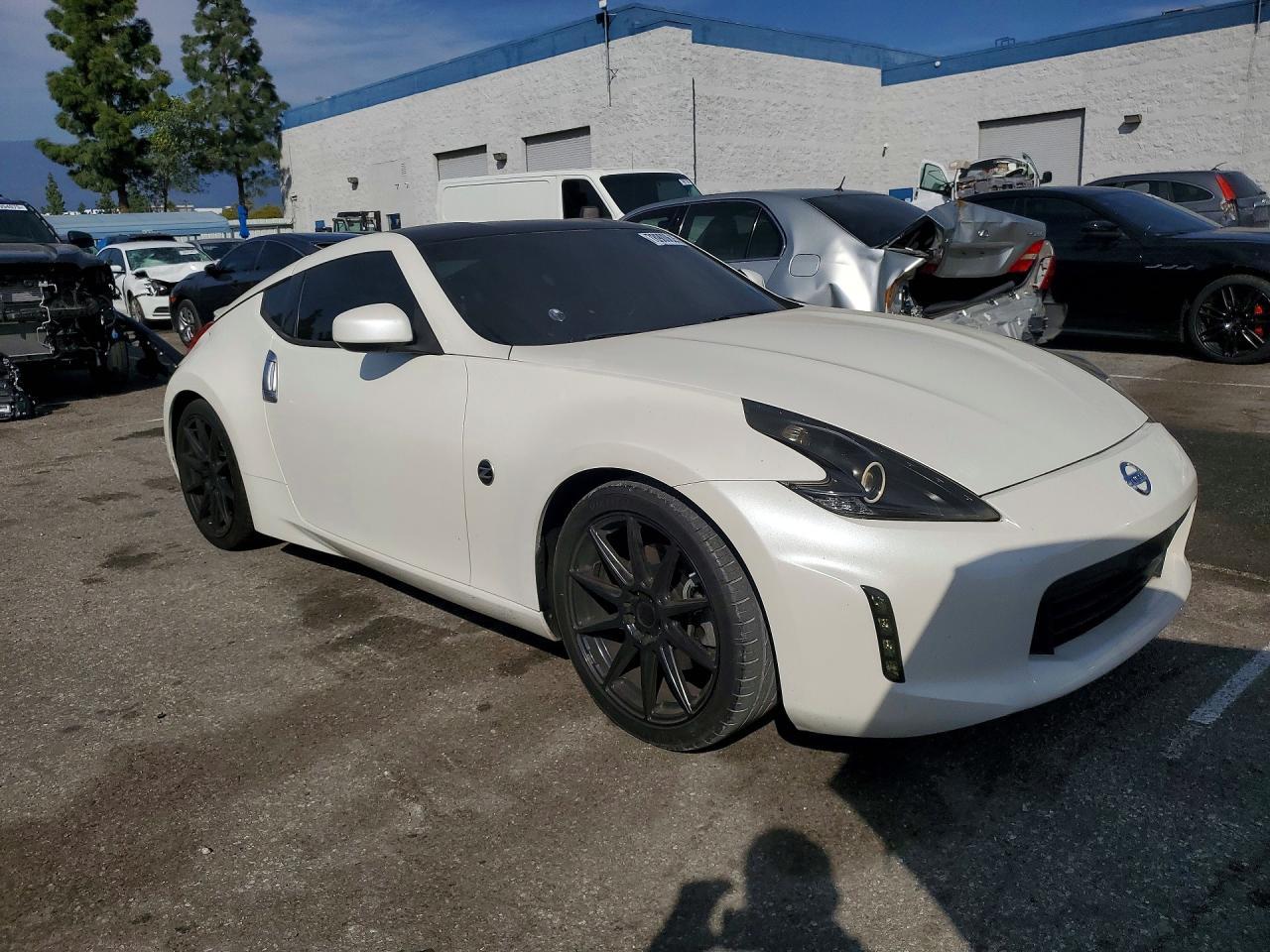 2016 Nissan 370Z Base - Фото 4