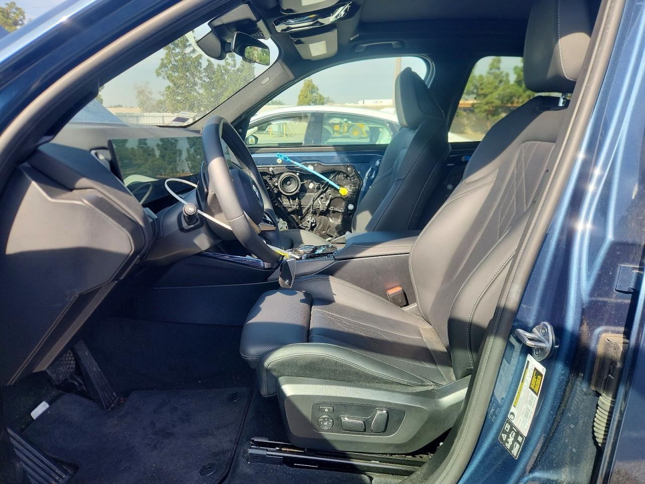 2025 BMW X3 30 xDrive - Image 7