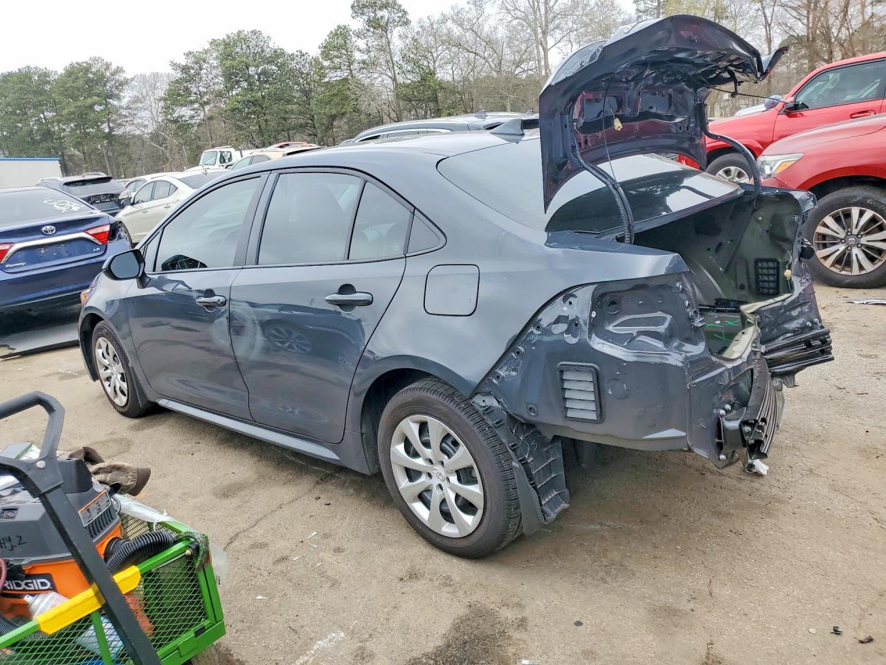 2025 Toyota Corolla Le - Фото 2