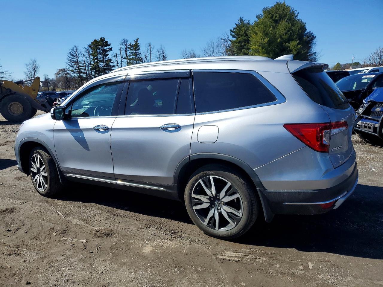 2021 Honda Pilot Elite - Фото 2
