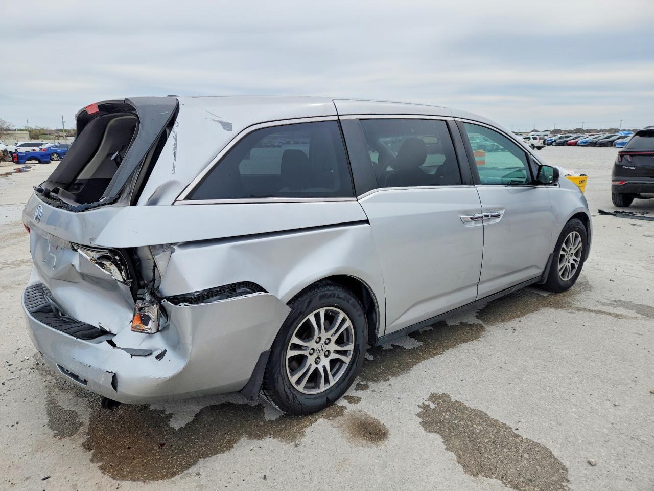 2012 Honda Odyssey Exl - Image 3