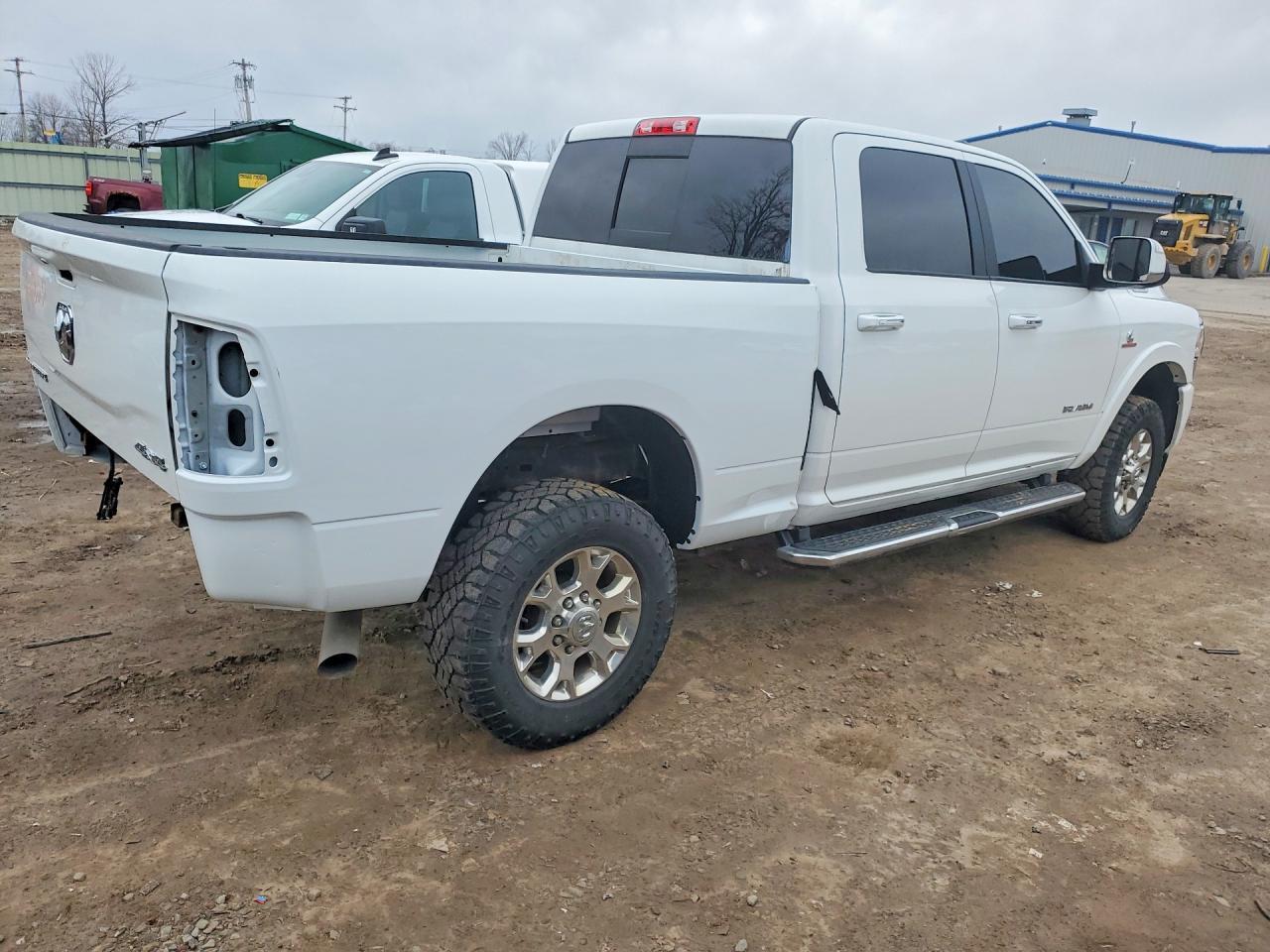 2022 Ram 2500 Laramie - Фото 3