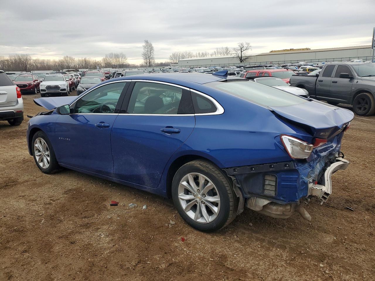 2023 Chevrolet Malibu Lt - Фото 2