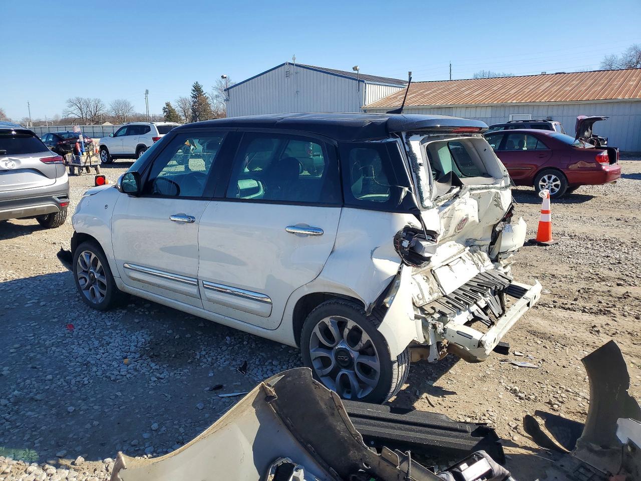 2018 Fiat 500L - Фото 2