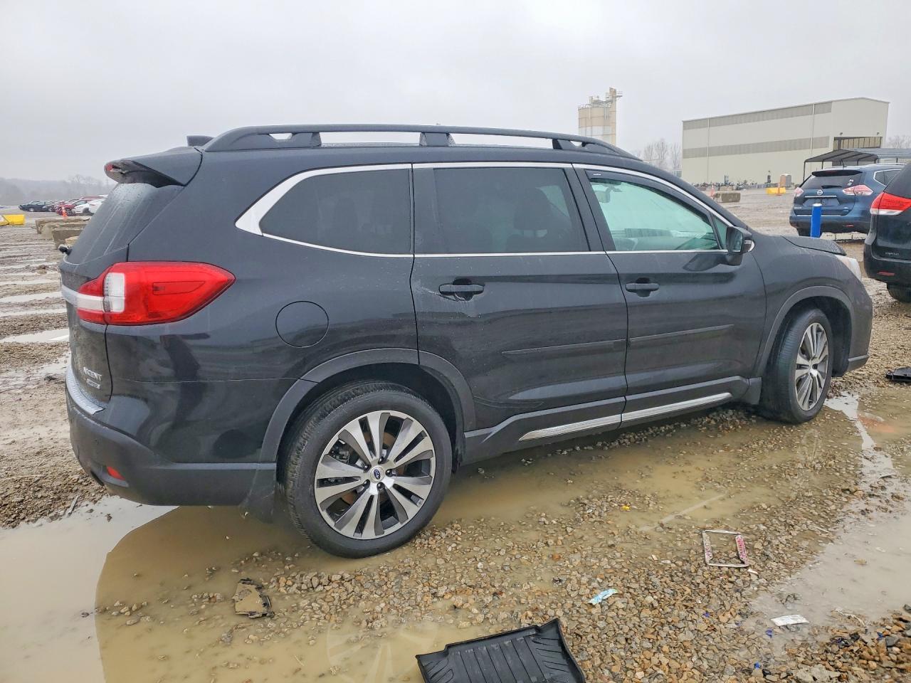 2021 Subaru Ascent Limited - Image 3