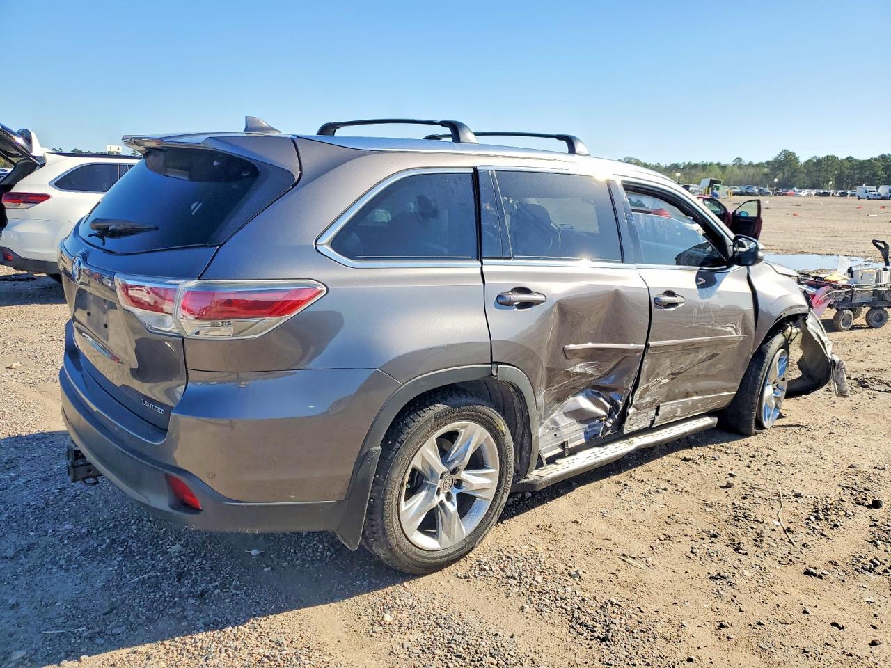 2015 Toyota Highlander Limited Platinum - Фото 3