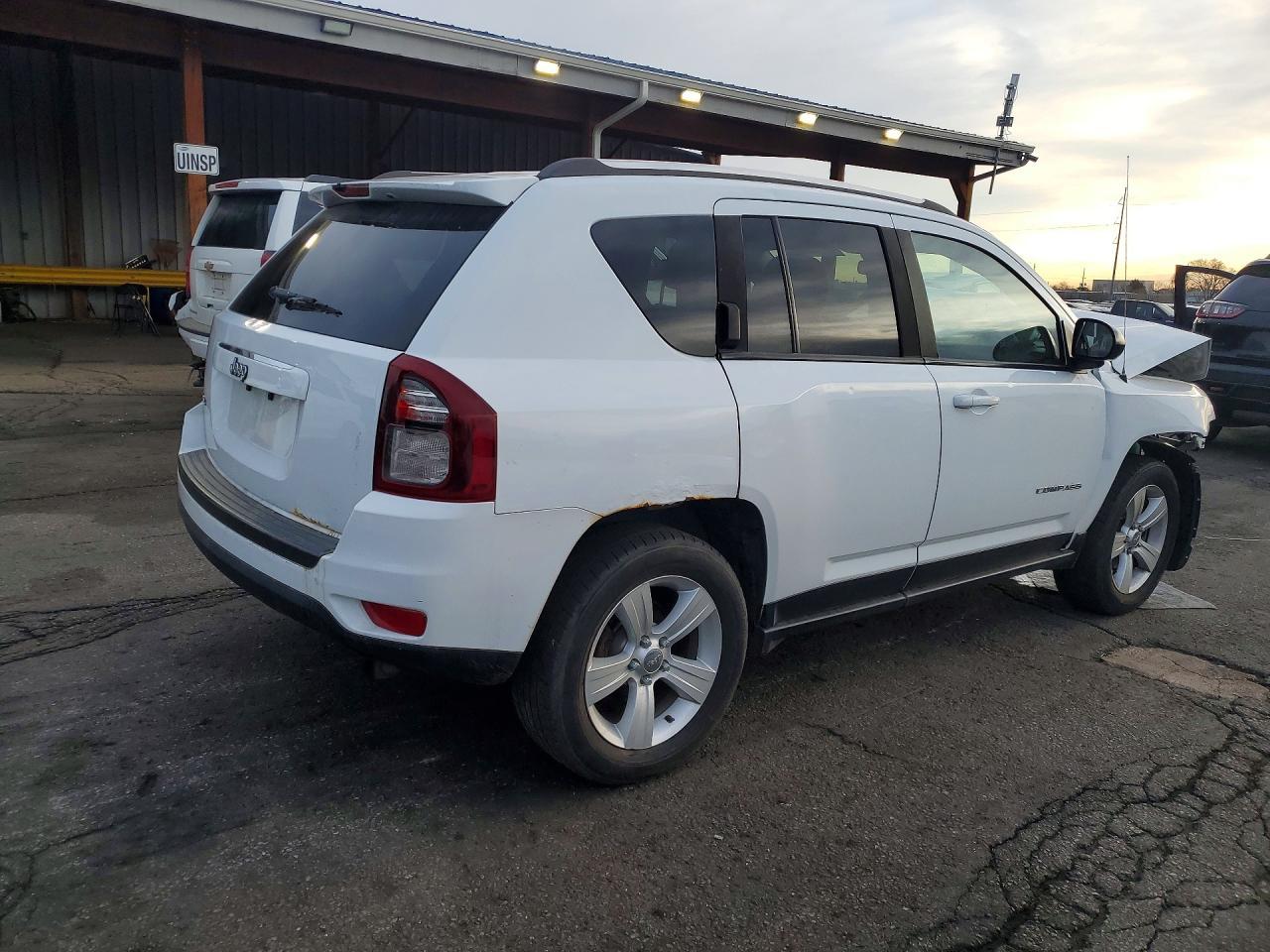 2014 Jeep Compass Sport - Фото 3