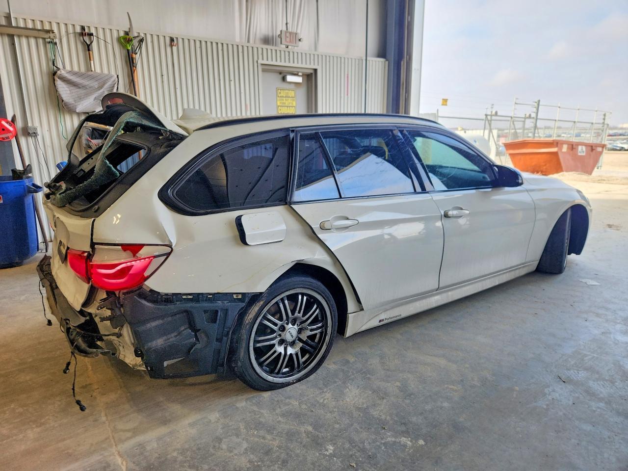 2017 BMW 330 Xi - Image 3