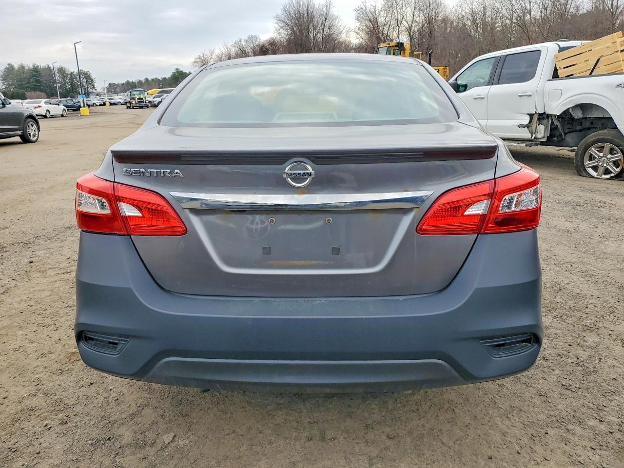 2018 Nissan Sentra S - Фото 6