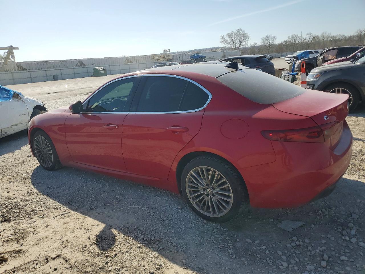 2017 Alfa Romeo Giulia Ti Q4 - Фото 2