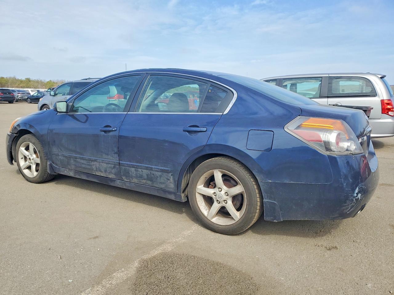 2010 Nissan Altima 2.5 - Image 2