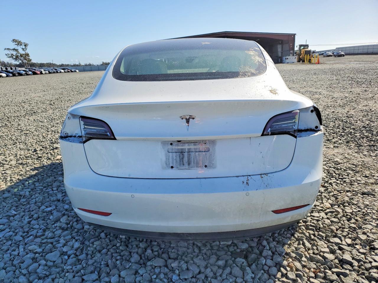 2018 Tesla Model 3 - Фото 6
