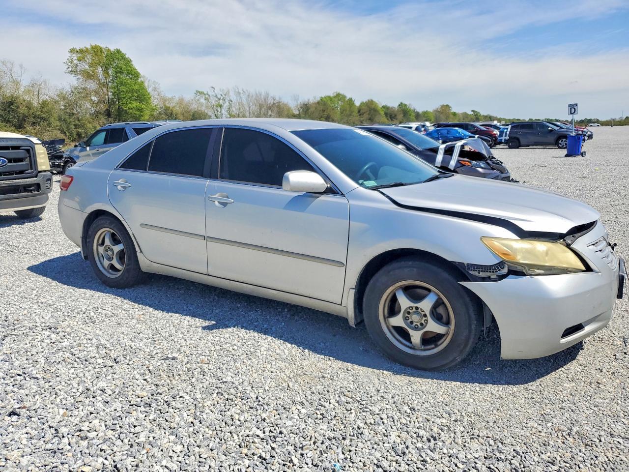 2009 Toyota Camry Le - Image 4
