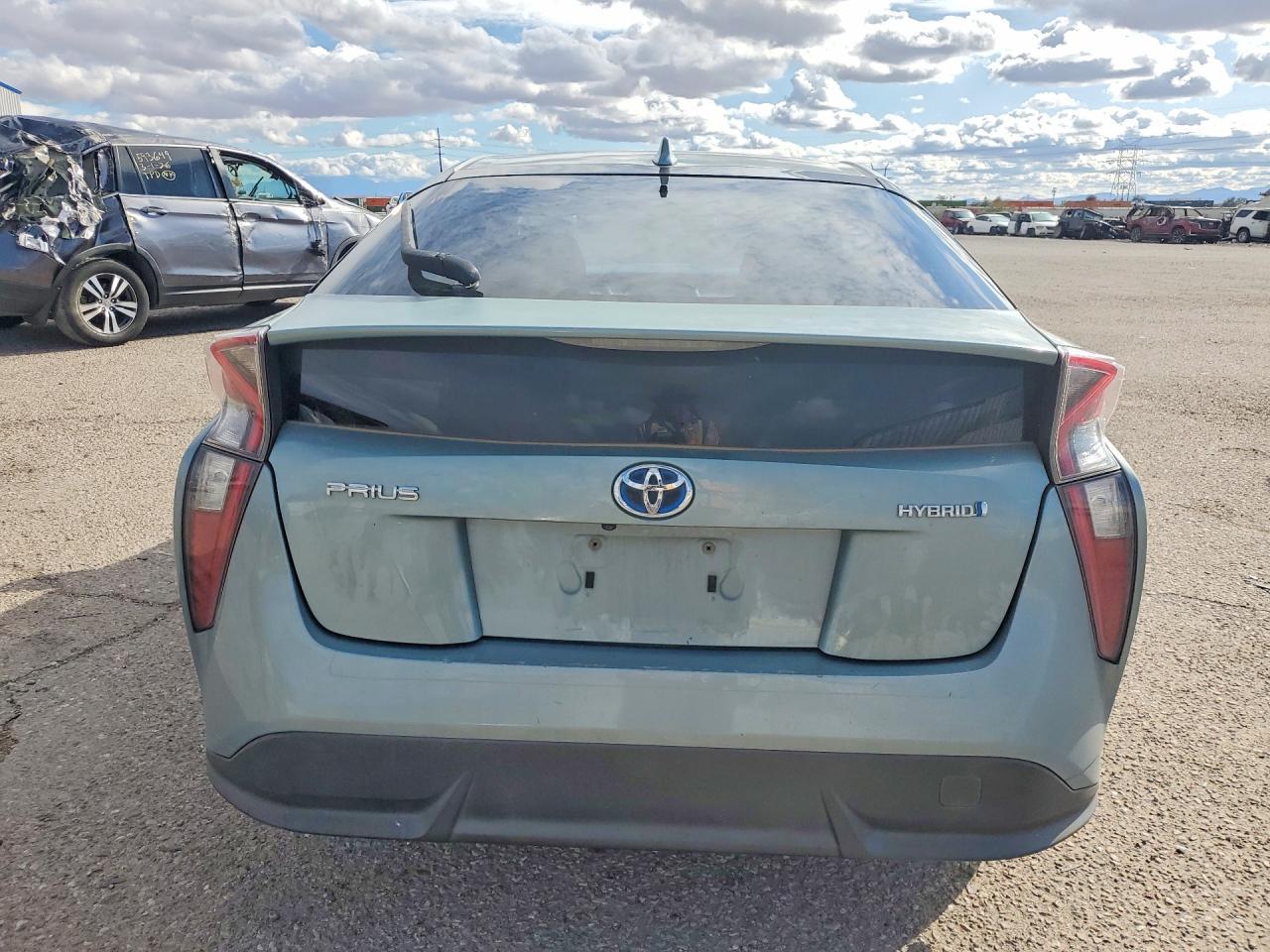 2016 Toyota Prius Four Touring - Image 6