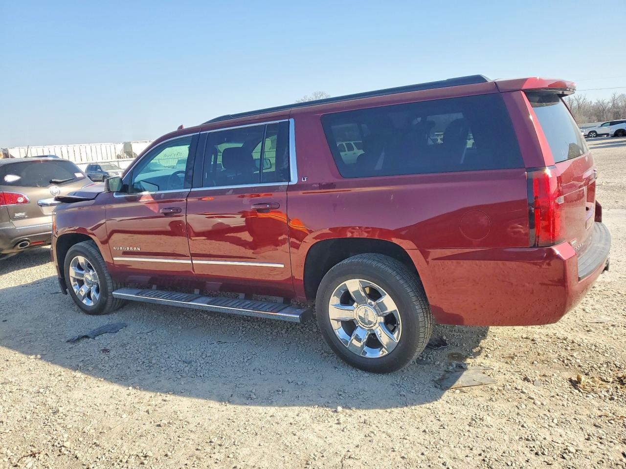 2019 Chevrolet Suburban K1500 Lt - Image 2