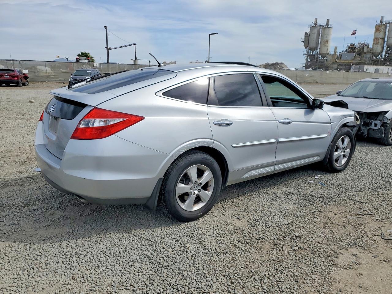 2011 Honda Accord Crosstour Ex - Image 3