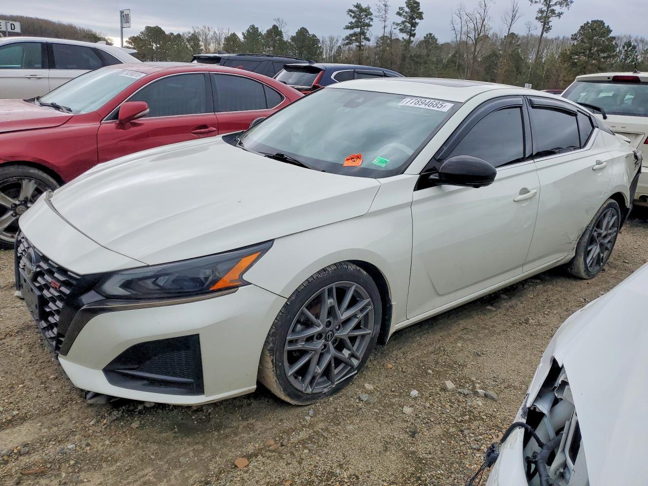 2023 Nissan Altima Sr
