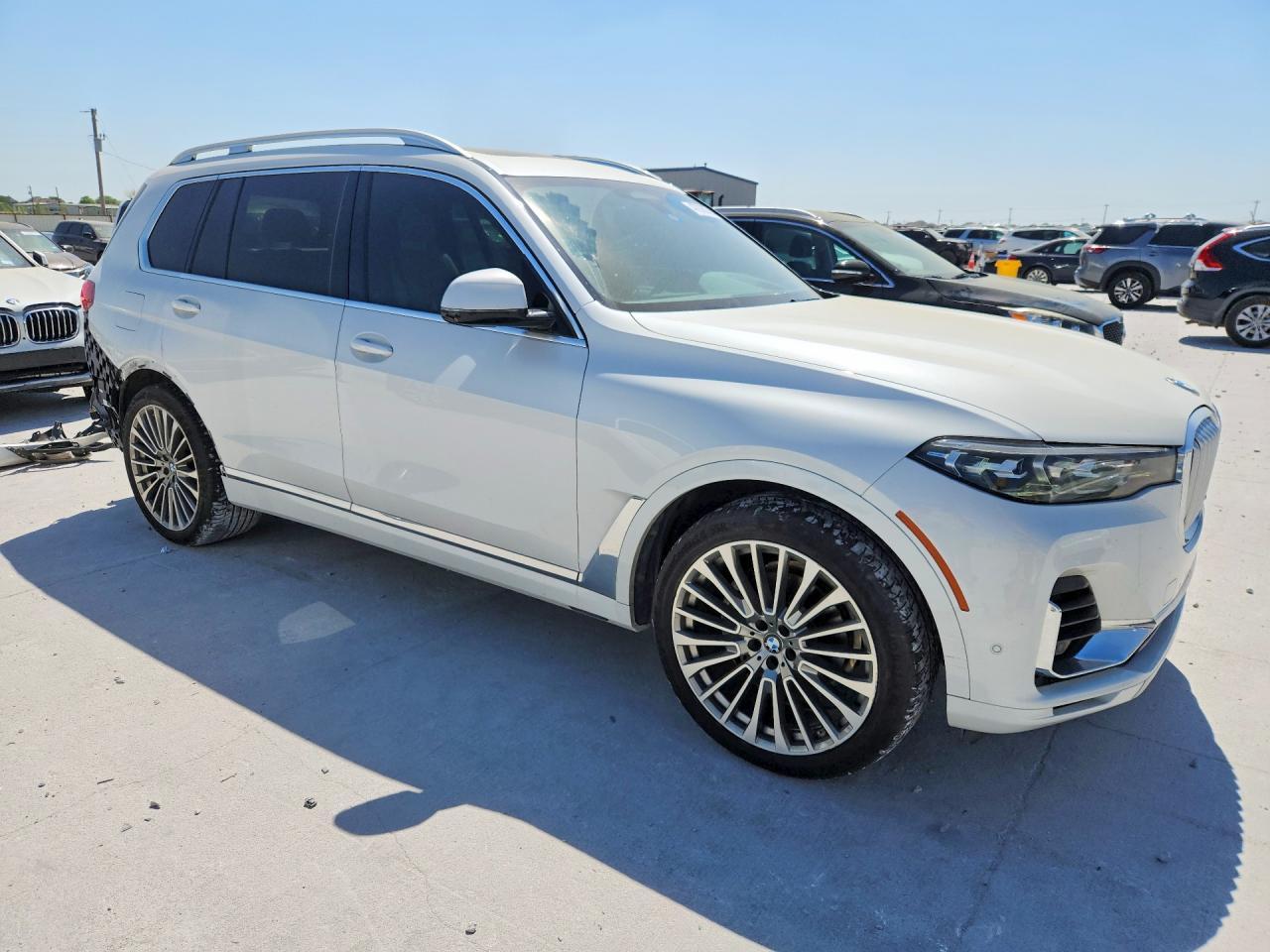 2020 BMW X7 xDrive40I - Фото 4