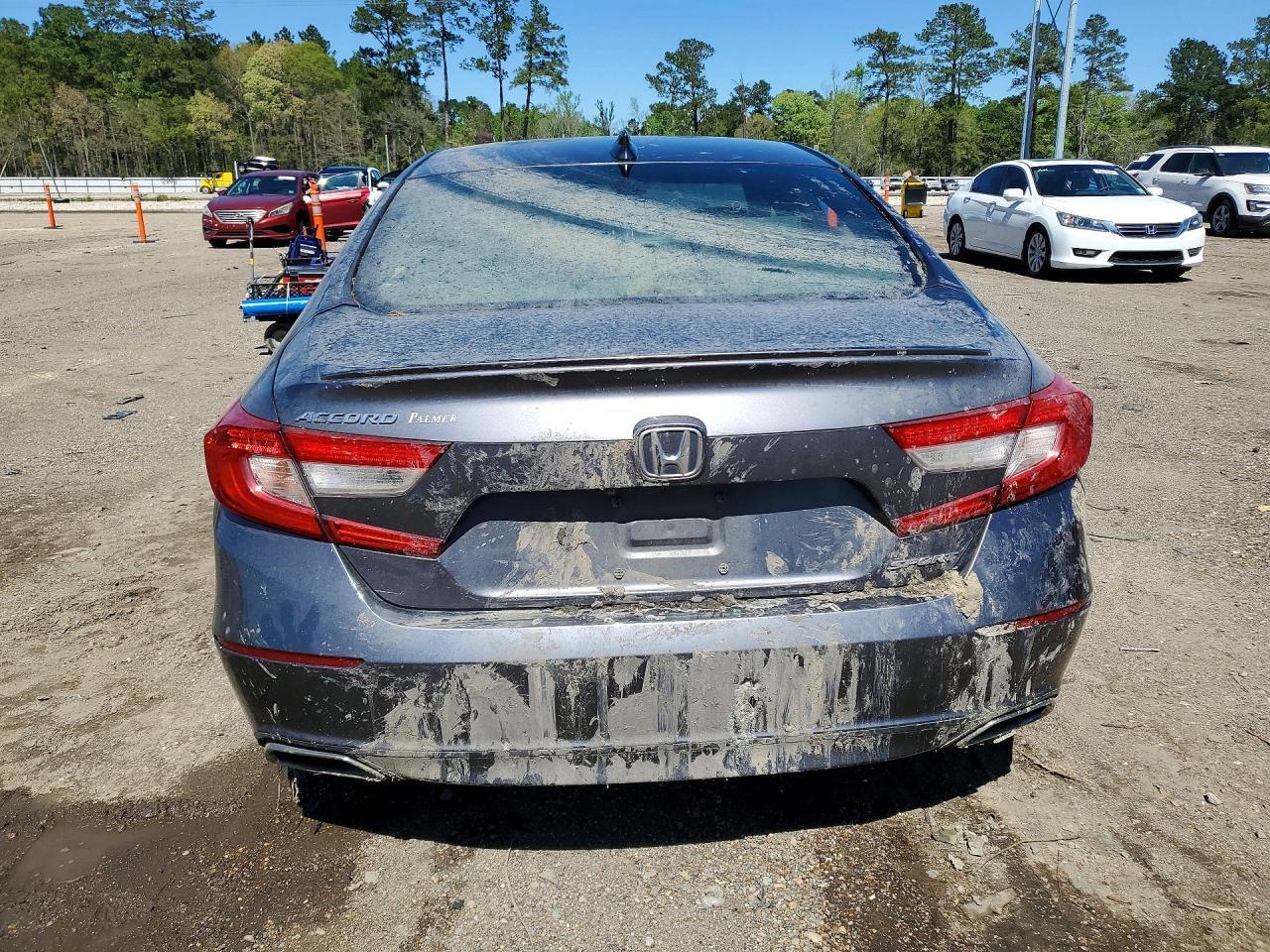 2018 Honda Accord Sport - Image 6