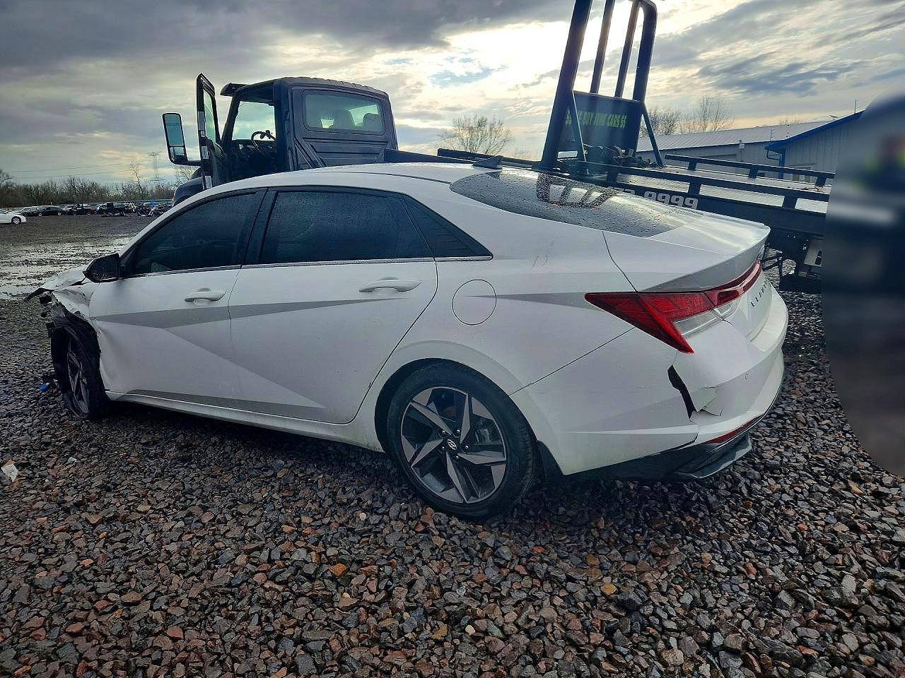2023 Hyundai Elantra Hybrid Limited - Фото 2