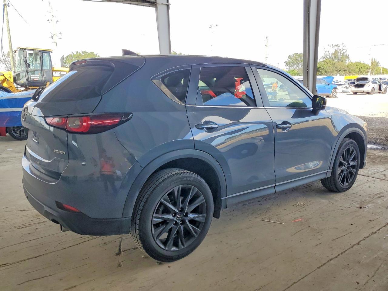 2023 Mazda Cx-5 Preferred - Image 3