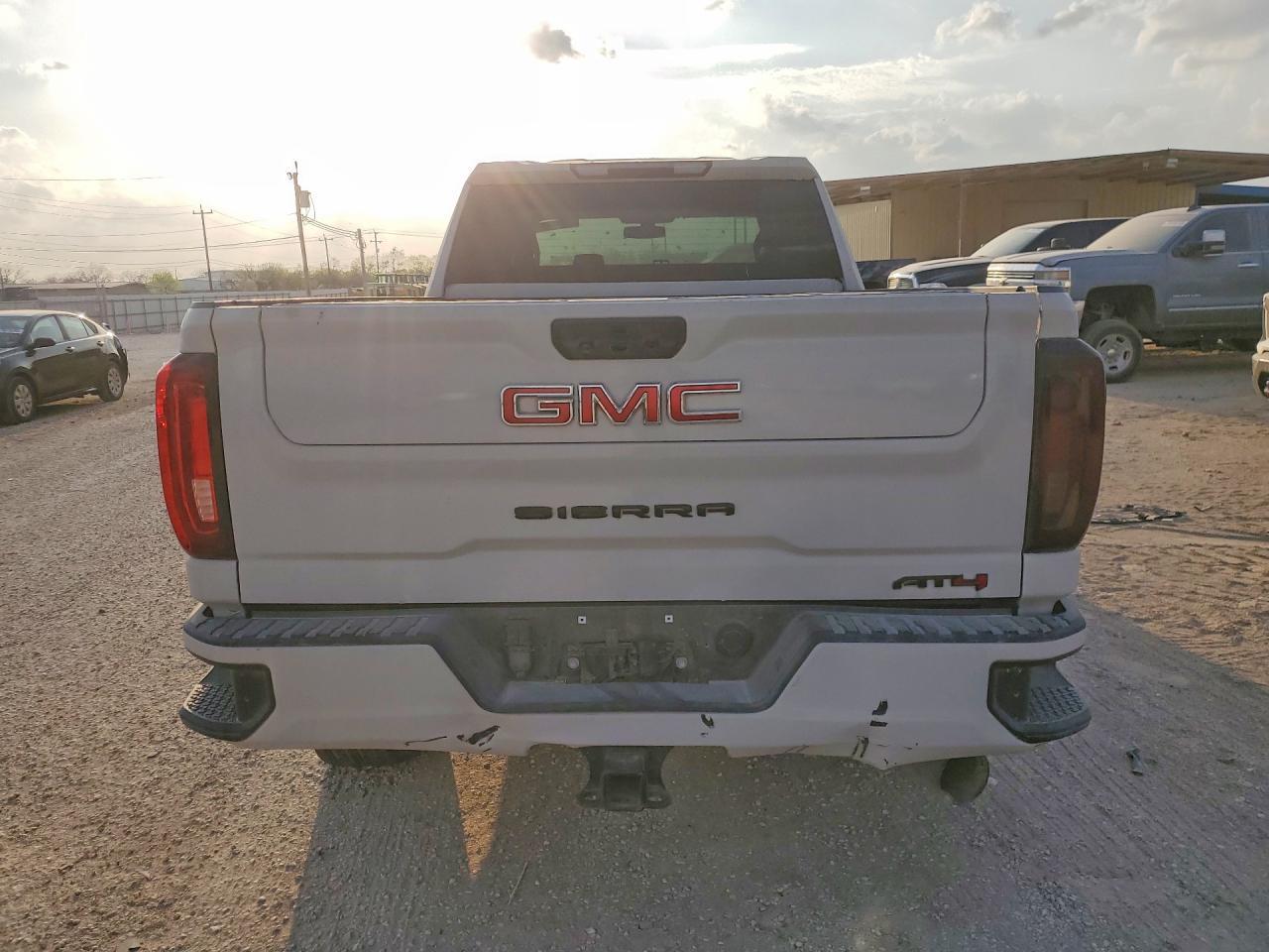 2023 GMC Sierra - Image 6