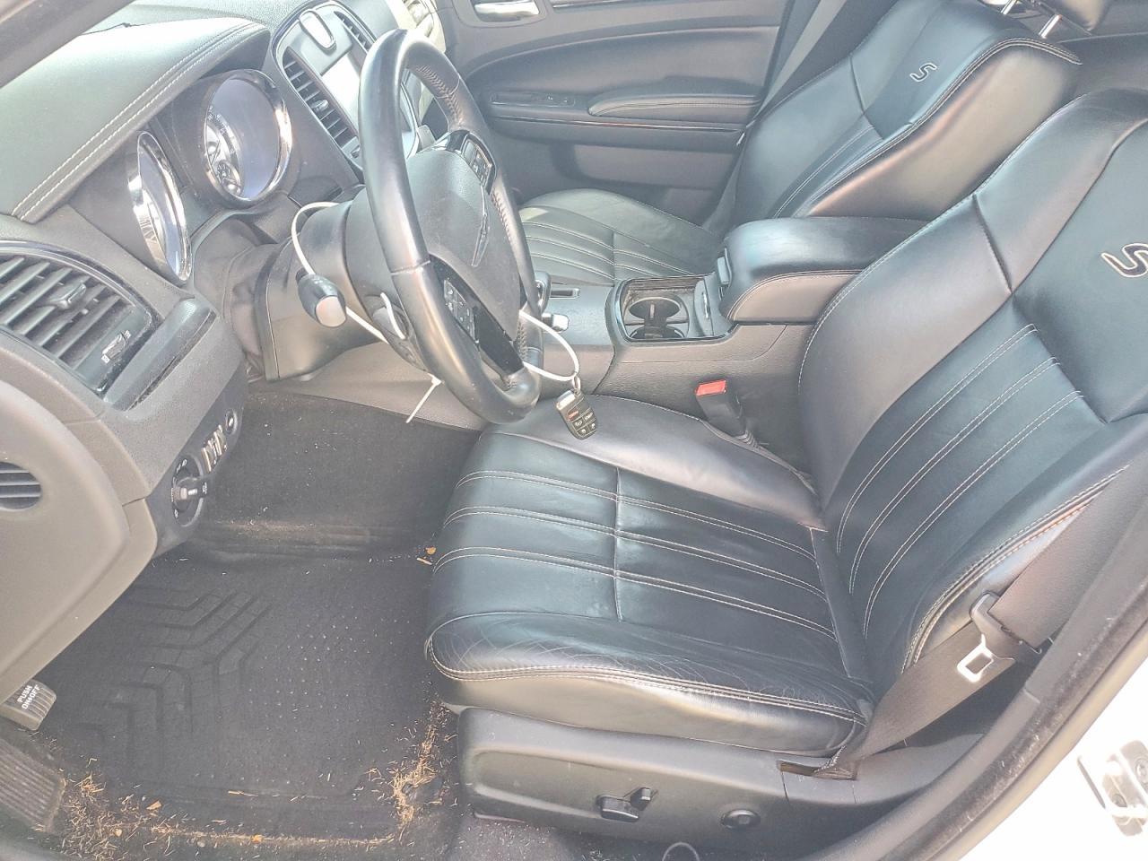 2014 Chrysler 300 S - Фото 7