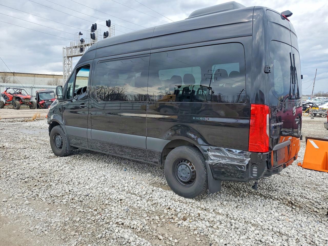 2024 Mercedes-Benz Sprinter - Фото 3