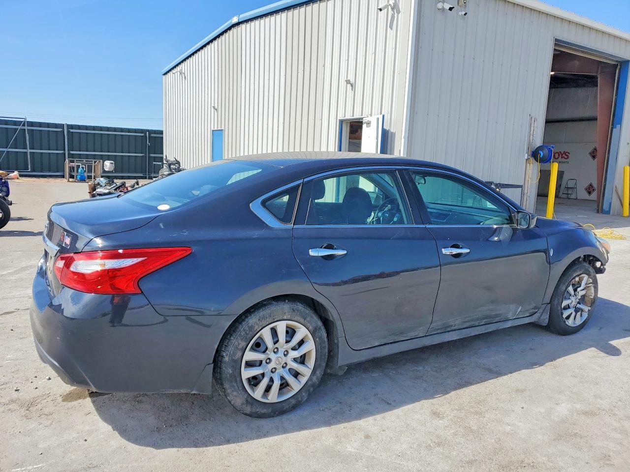 2017 Nissan Altima 2.5 S - Фото 3