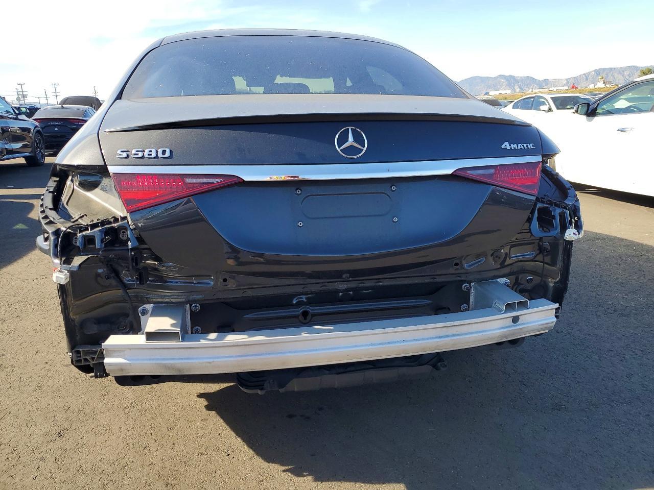 2023 Mercedes-Benz S 500 4Matic - Image 6