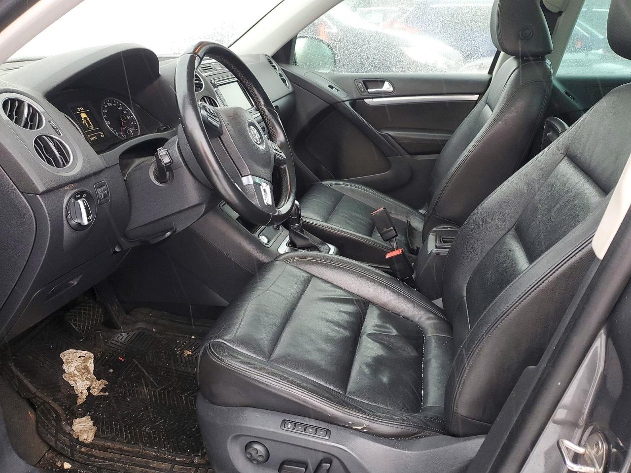 2015 Volkswagen Tiguan S - Image 7