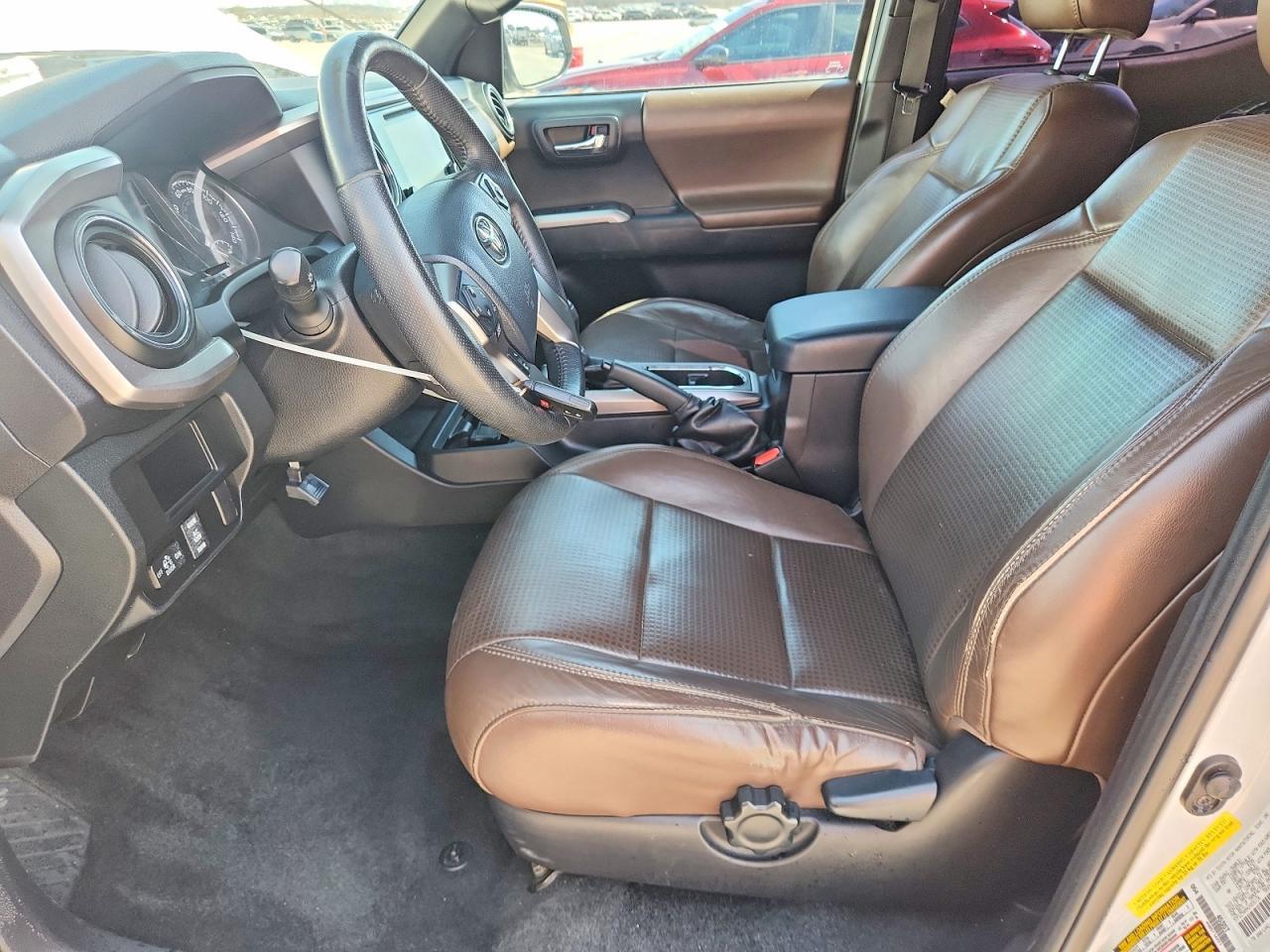 2016 Toyota Tacoma Limited - Фото 7