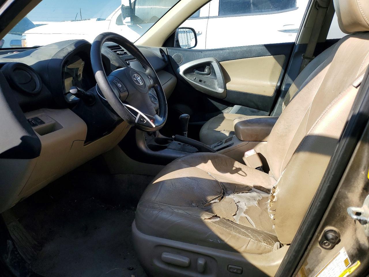 2010 Toyota Rav4 - Image 7
