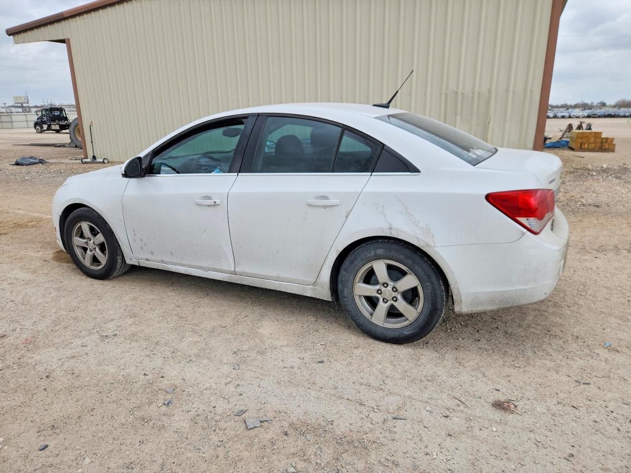 2012 Chevrolet Cruze Lt - Image 2