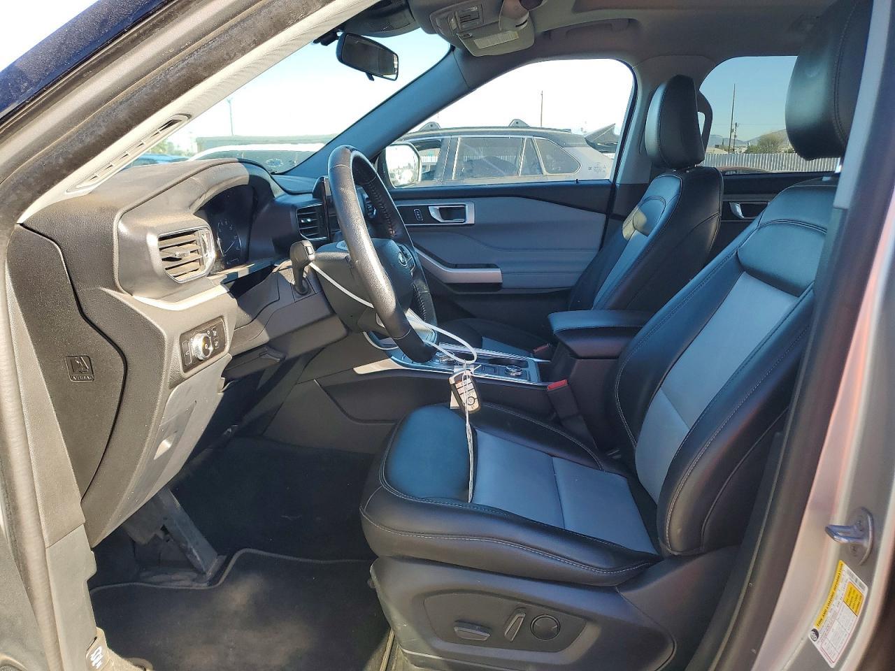 2023 Ford Explorer Xlt - Image 7