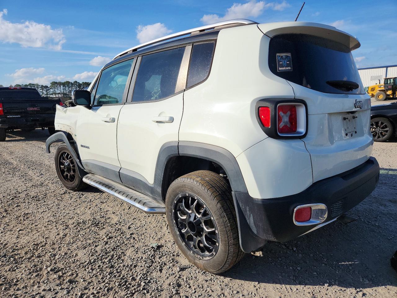 2015 Jeep Renegade Limited - Фото 2