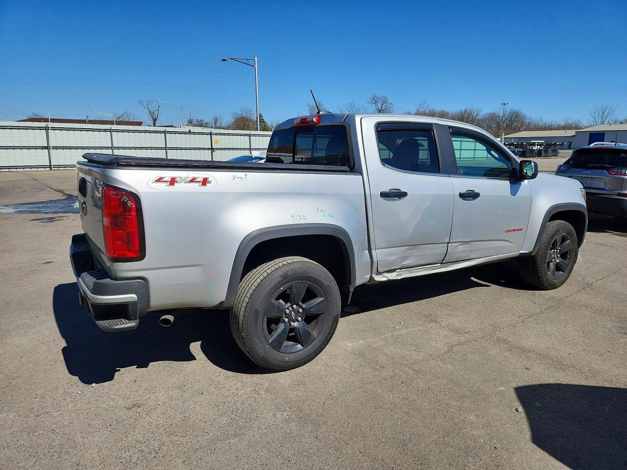 2016 Chevrolet Colorado Lt - Фото 3