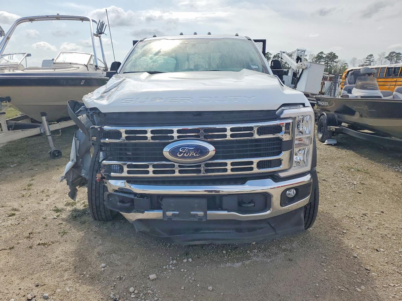 2024 Ford F450 Super Duty Flatbed Truck - Image 5